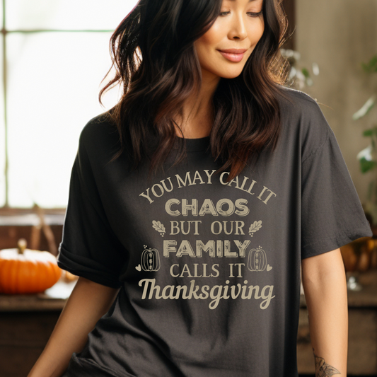 Funny Thanksgiving Family And Chaos Tee Shirt Vintage Style Tee Unisex T-shirt